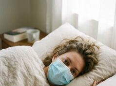 Nieuw document wakkert debat aan: zit er vaccinatieschade achter sommige longcovid-klachten?